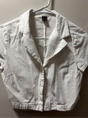 SHEIN White Short-Sleeve Textured Button-Front Shirt